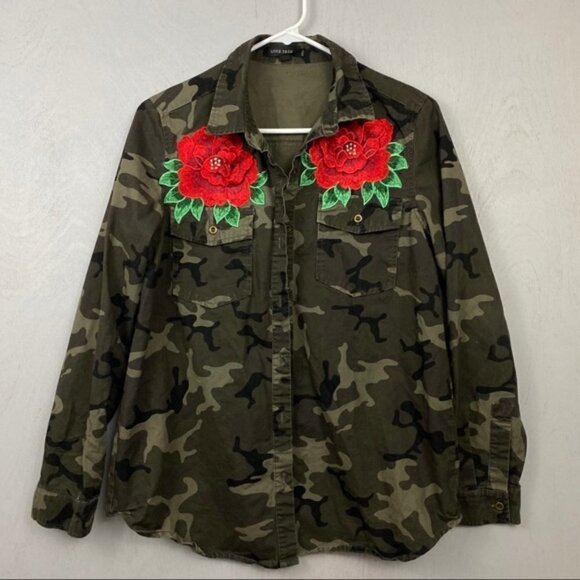 Love Tree Tops - Love Tree Green Camo Rose Embroidered Button-Down Shirt